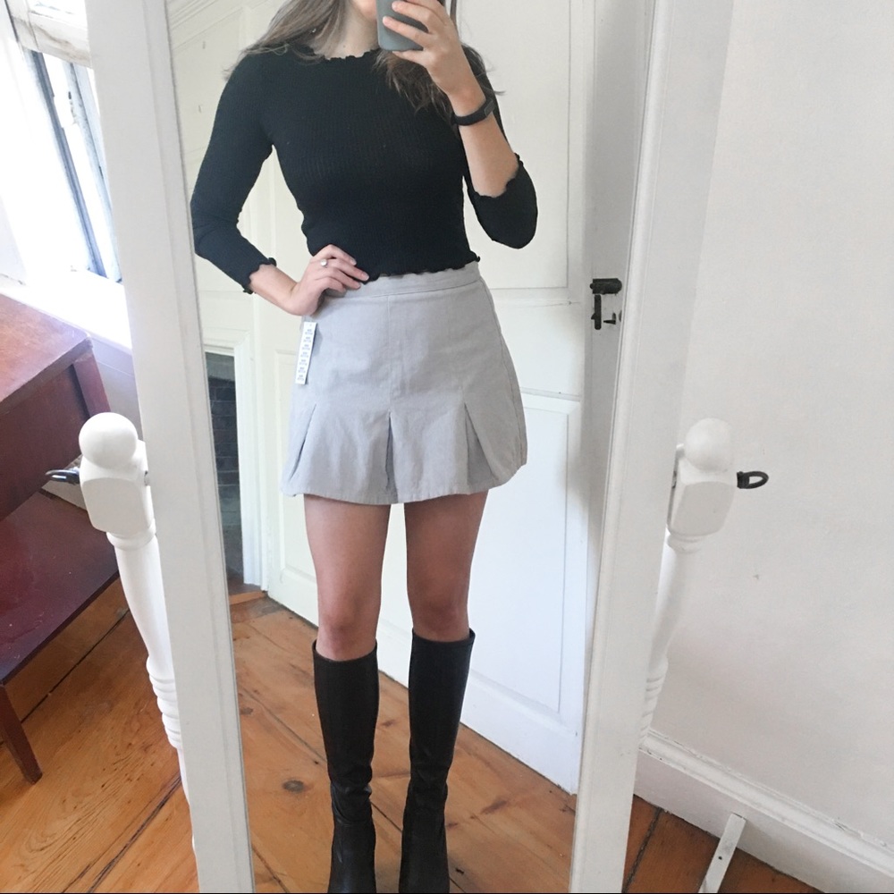 NWT Urban Outfitters Grey Pleated Corduroy Skirt